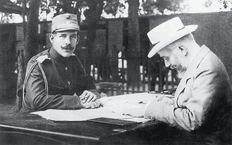 apo-tous-balkanikous-sti-mikrasia-sto-ethniko-theatro