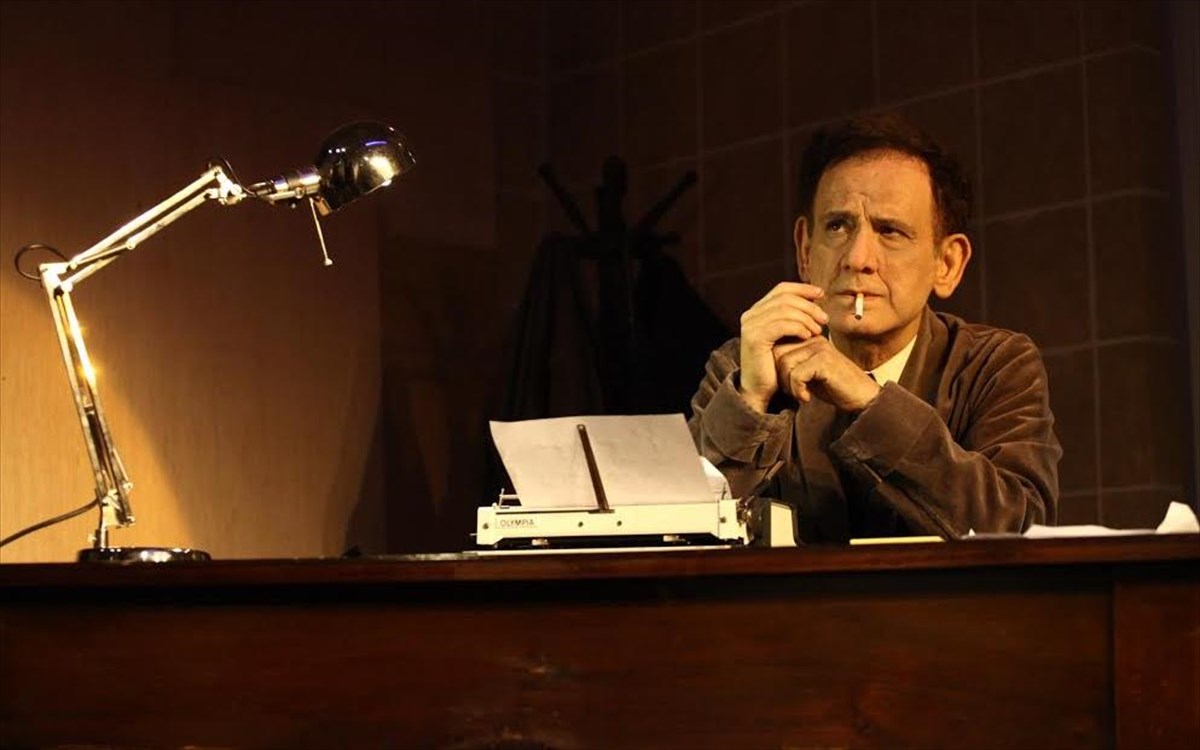 enas-panigirikos-kai-enas-epikideios2