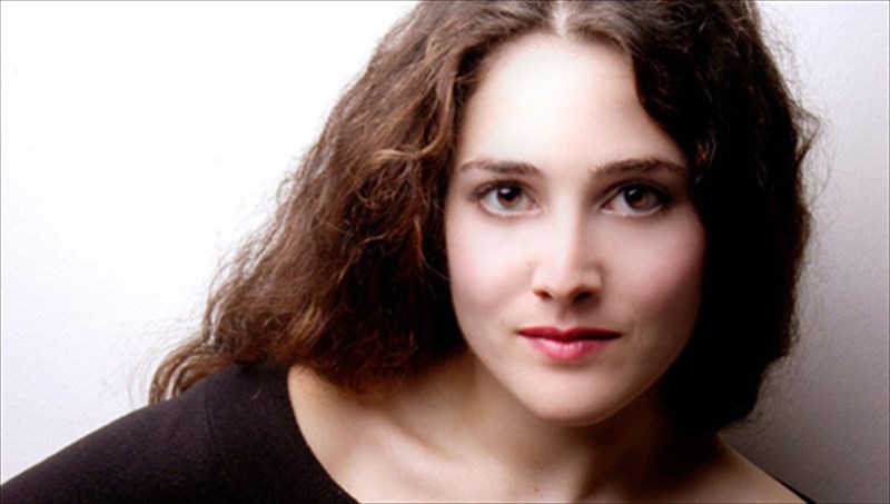 lida-maniatakou-oloi-kruboume-mesa-mas-enan-adifago-luko