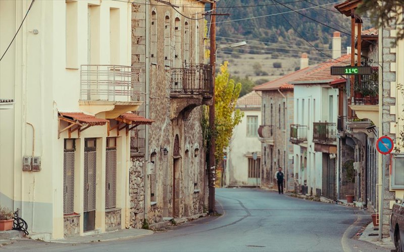 apodrasi-se-tessera-xoria-konta-stin-athina