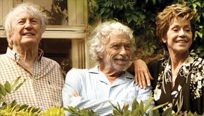 i-tzein-fonta-39-xronia-meta-epistrefei-ala-gallika