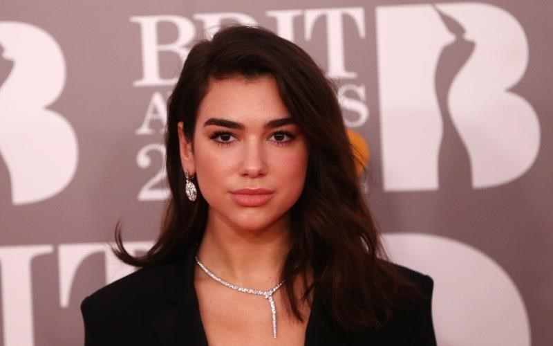 emojis-me-fidia-kai-apeiles-kata-tis-taylor-swift