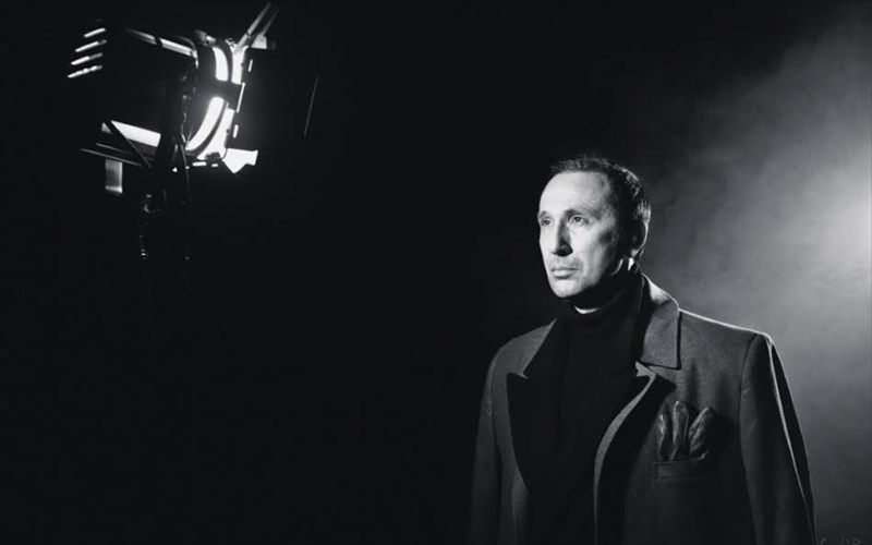 ioulios-kaisaras-o-renos-xaralampidis-sto-theatro-texnis-renos-xaralampidis-sto-theatro-texnis