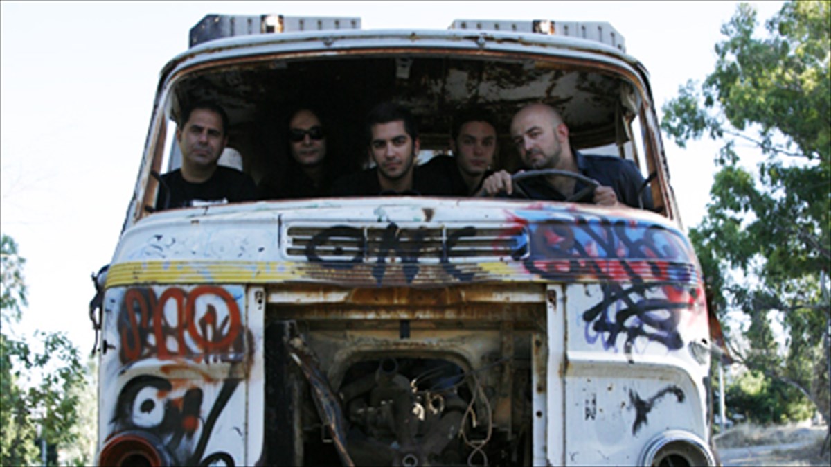 xoreuontas-ston-zoologiko-kipo-ton-the-bittersweet