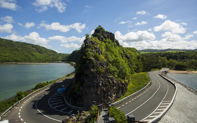 oi-deka-kaluteroi-dromoi-tou-kosmou-gia-road-trip