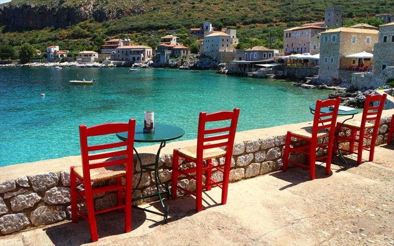 anoiksiatikes-triimeres-apodraseis-me-aformi-tin-25i-martiou