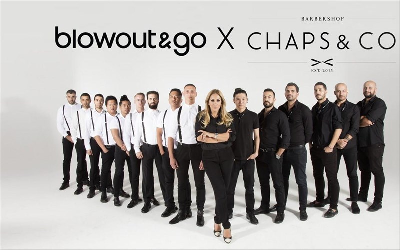 kommotis-kat-oikon-me-mia-apli-efarmogi