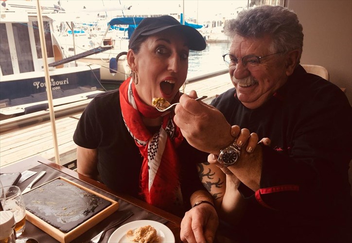 i-mousa-tou-almodobar-brethike-sto-baroulko