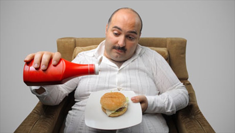 neuriki-boulimia-ti-einai-kai-pos-antimetopizetai