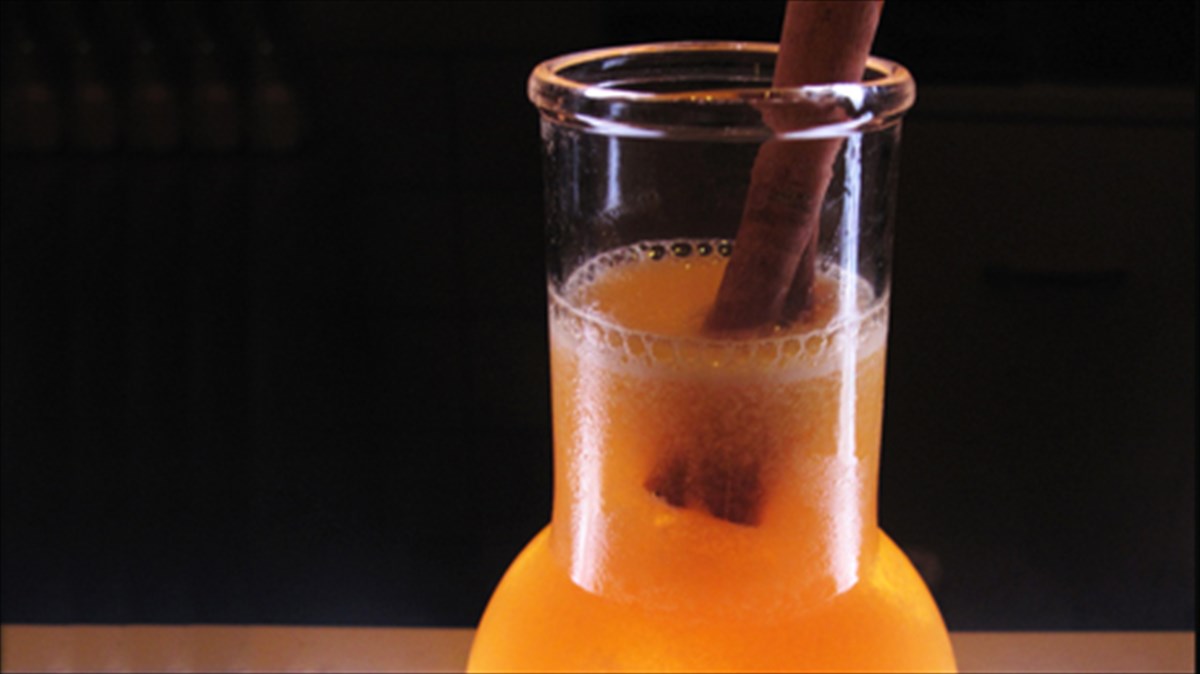 to-bar-thinkkai-ftiaxnei-ena-cocktail-apokleistika-gia-to-clicklife