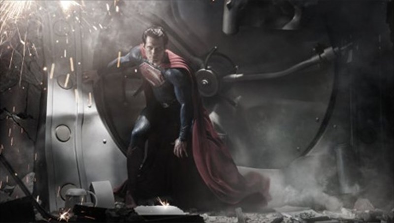 o-superman-proetoimazei-to-edafos-kai-gia-tous-allous-uper-iroes