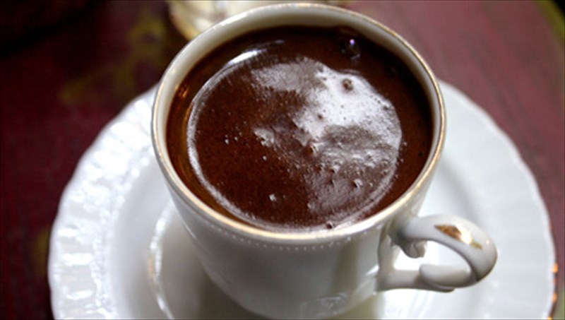 ellinikos-kafes-i-mipos-tourkikos-ta-mustika-mias-statheris-aksias