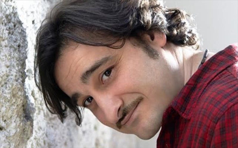 o-basilis-xaralampopoulos-einai-o-eroteumenos-saikspir-eroteumenos-saikspir