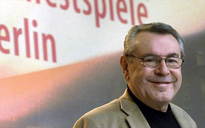 pethane-o-skinothetis-tis-tainias-stin-folia-tou-koukou-milos-forman-skinothetis-tis-tainias-stin-folia-tou-koukou-milos-forman