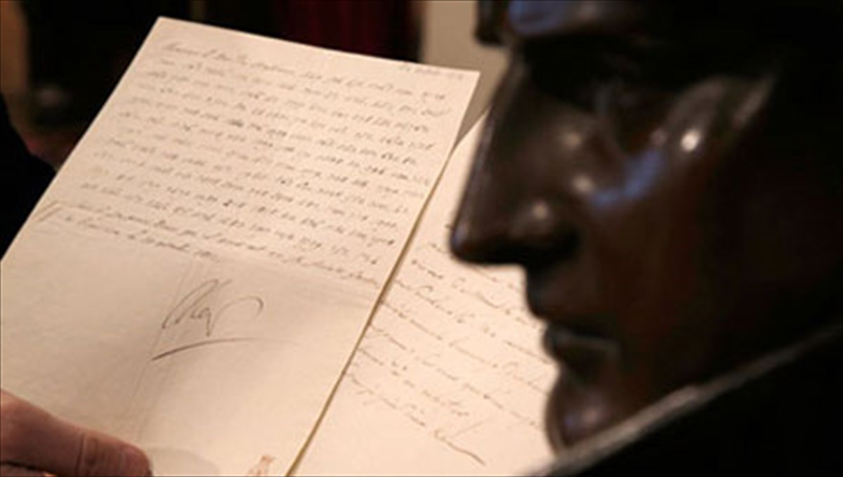 pagkosmio-rekor-se-dimoprasia-gia-xeirografo-tou-napoleonta