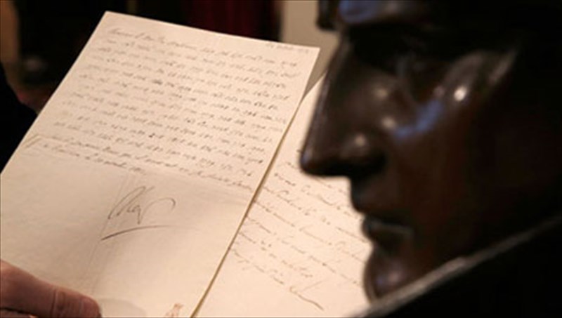 pagkosmio-rekor-se-dimoprasia-gia-xeirografo-tou-napoleonta