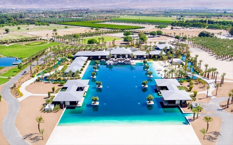 thelete-na-deite-mia-epauli-pou-stoixizei-350000-dolaria-to-sabbatokuriako