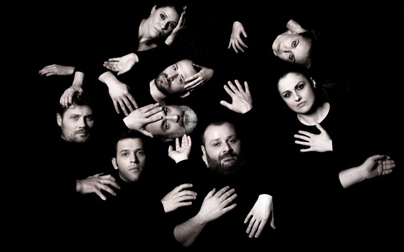 xeilakis-kai-dounias-skinothetoun-apo-koinou-tin-antigoni-tou-sofokli