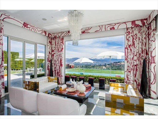 kai-i-gwen-stefani-poulaei-to-spiti-tis-gwen-stefani-poulaei-to-spiti-tis