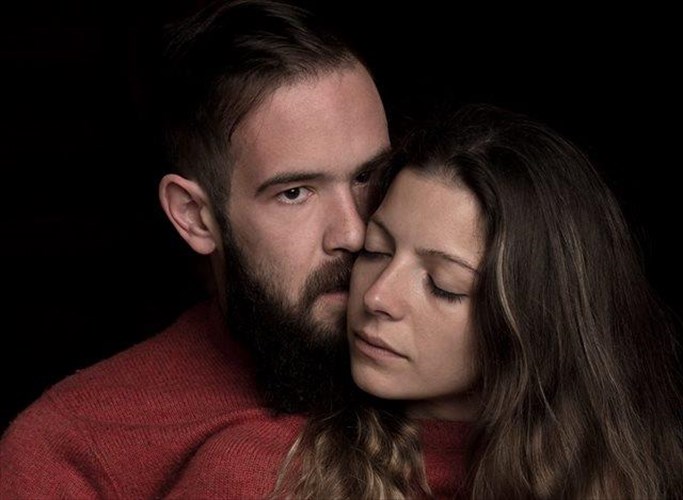 areti-mia-parastasi-gia-to-anekpliroto-sto-ket