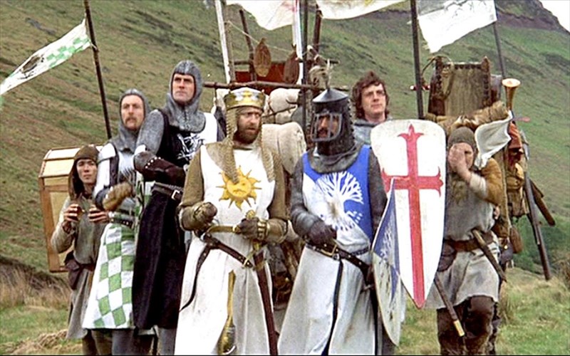 oi-monty-pythons-epistrefoun-stous-muthous-tou-basilia-arthourou