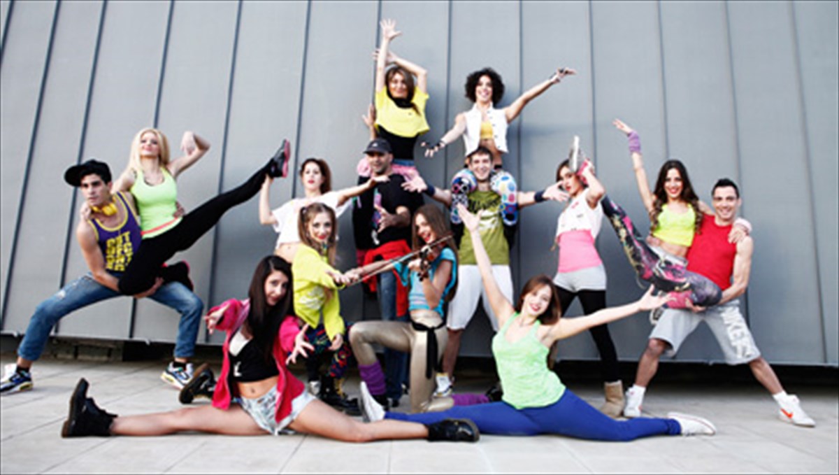 fame-neoϋrkezika-oneira-stin-athina