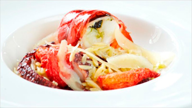 o-chef-tou-ksenodoxeiou-megali-bretannia-sotiris-euaggelou-mageireuei-gia-to-clicklife