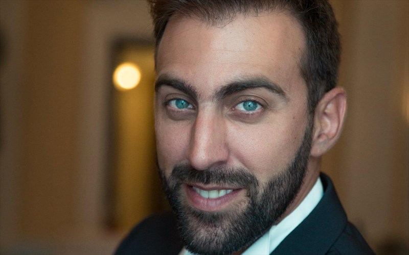 o-stelios-papadopoulos-einai-o-neos-global-brand-ambassador-for-casa-cuervo-neos-global-brand-ambassador-for-casa-cuervo