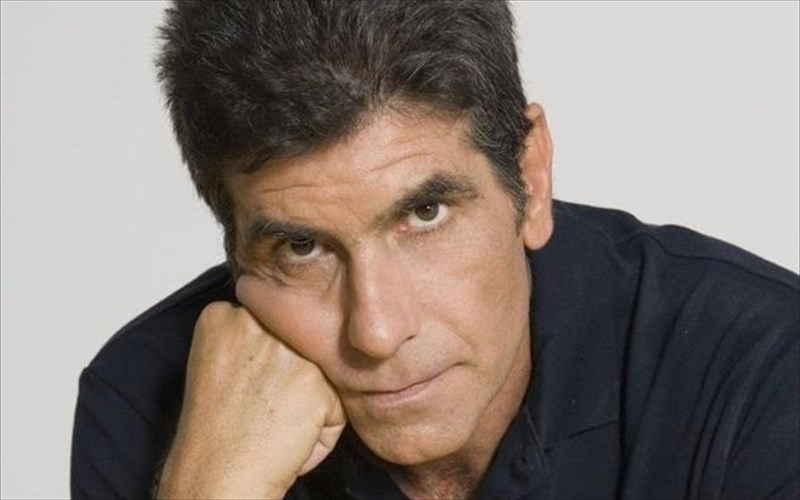 yparxei-kai-filotimo-apo-ton-gianni-mpezo-tou-xronou-sto-theatro-proskinio