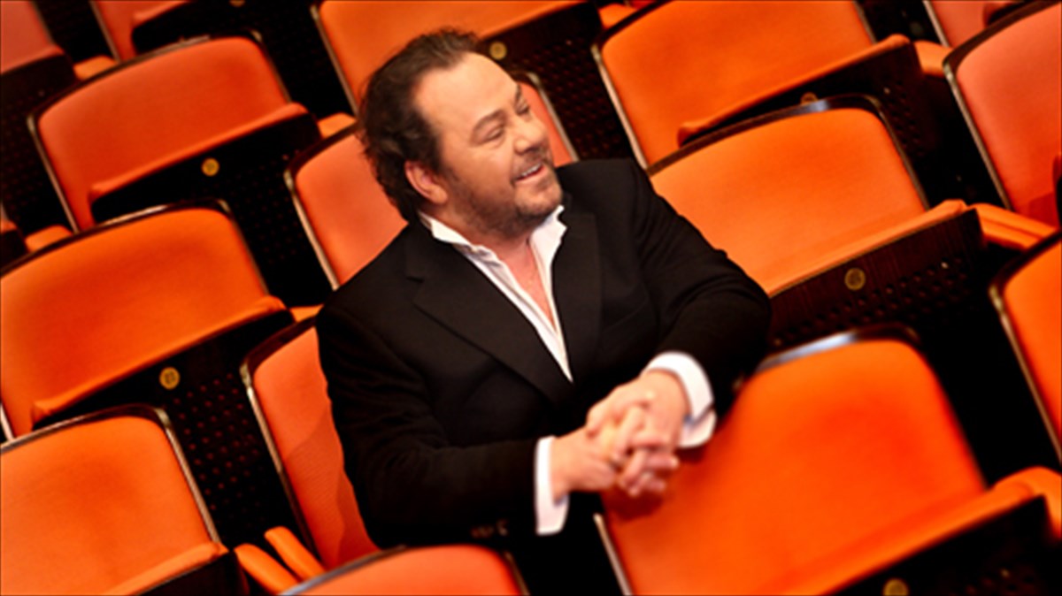 ola-ta-sagapo-tou-gianni-pariou-sto-pallas