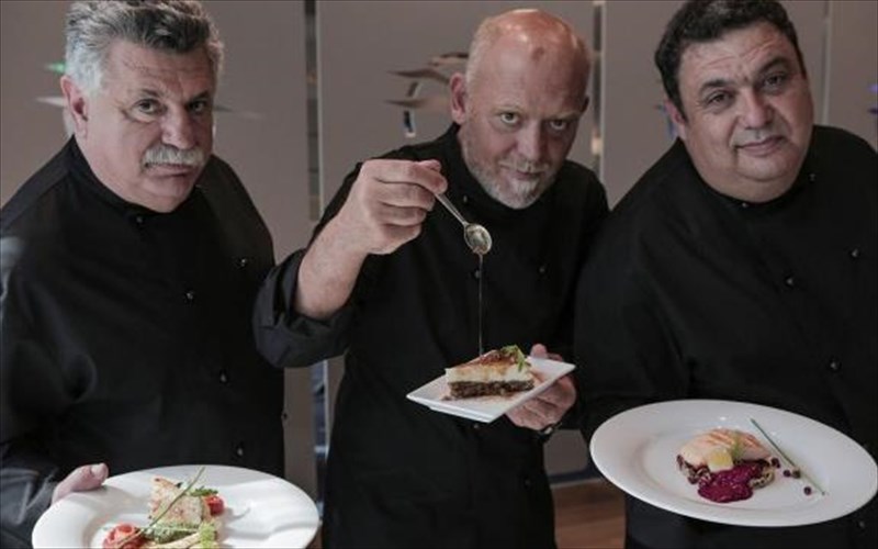 treis-korufaioi-ellines-sef-mageireuoun-gia-tin-aegean