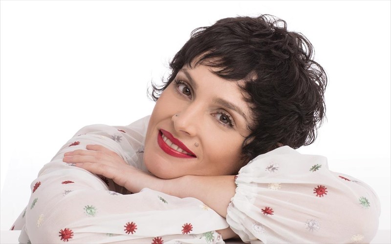 apo-to-theatro-dasous-ksekina-tin-kalokairini-tis-periodeia-i-eleonora-zouganeli-eleonora-zouganeli