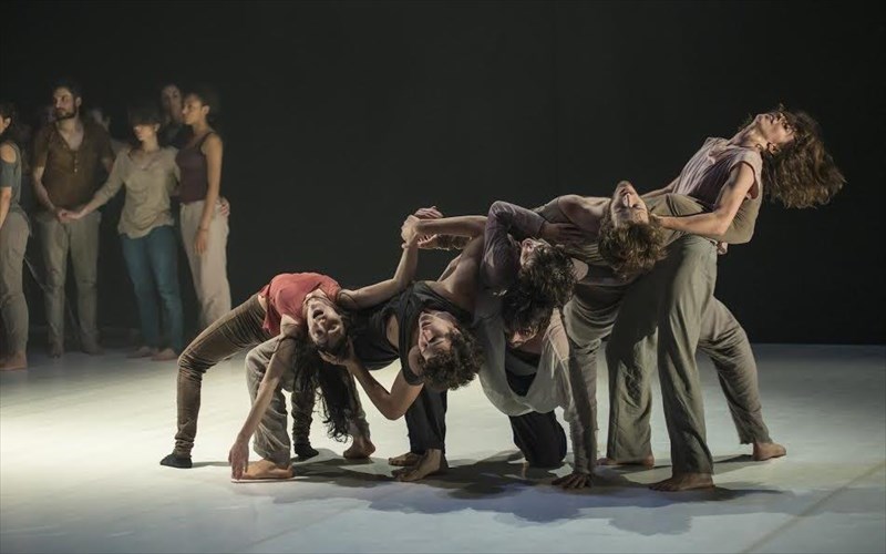 aulaia-me-tin-compañia-sharon-fridman-gia-to-24o-diethnes-festibal-xorou-kalamatas