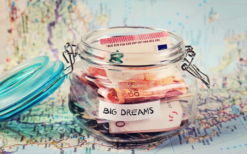 deka-aploi-tropoi-gia-oikonomia-sta-taksidia