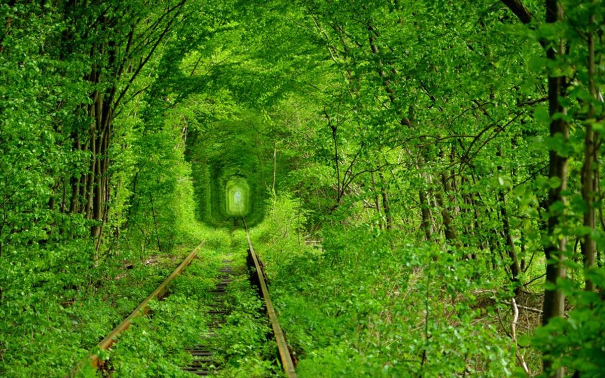 tounel-agapis-oukrania