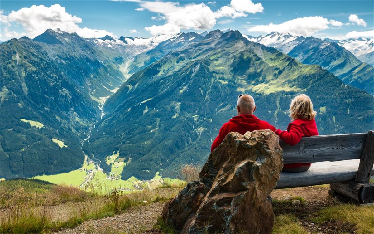 taksidi-tourismos-ilikiomenoi-taksidiotes