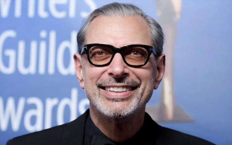 o-Jeff-goldblum-etoimazei-to-proto-tou-jazz-almpoum