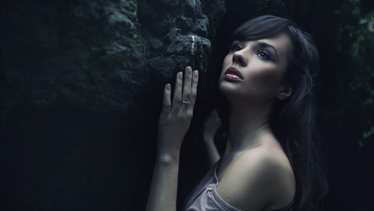 h-moiraia-kuria-tis-nuxtas-tou-gianni-mari