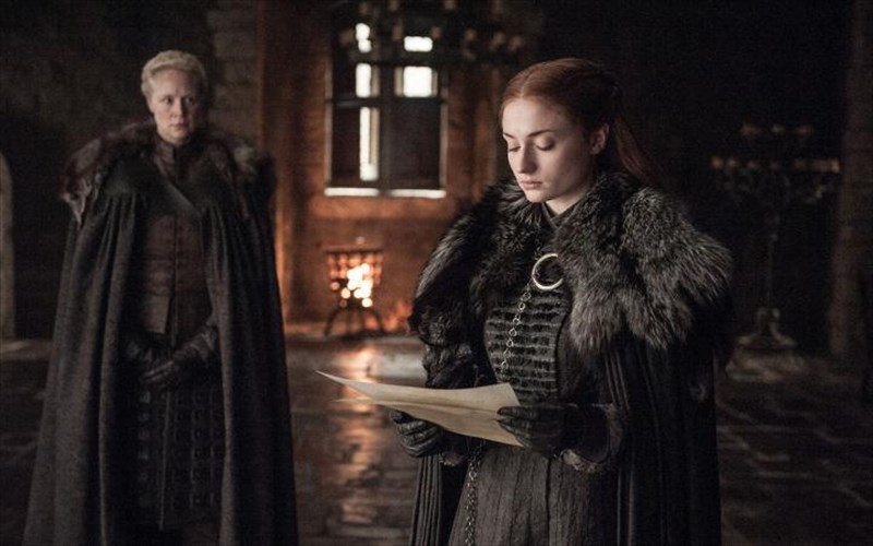 ta-senaria-tou-game-of-thrones-katastrefontai-meta-ta-gurismata