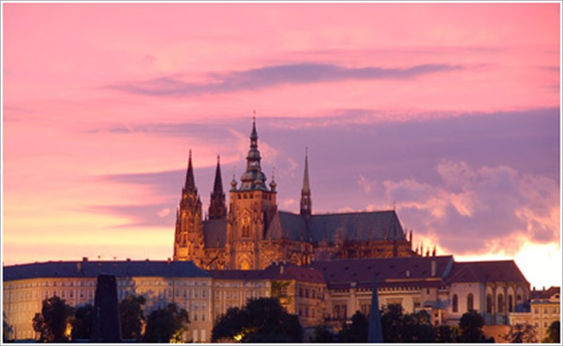 praga-i-beloudini-poli-tou-kafka-beloudini-poli-tou-kafka