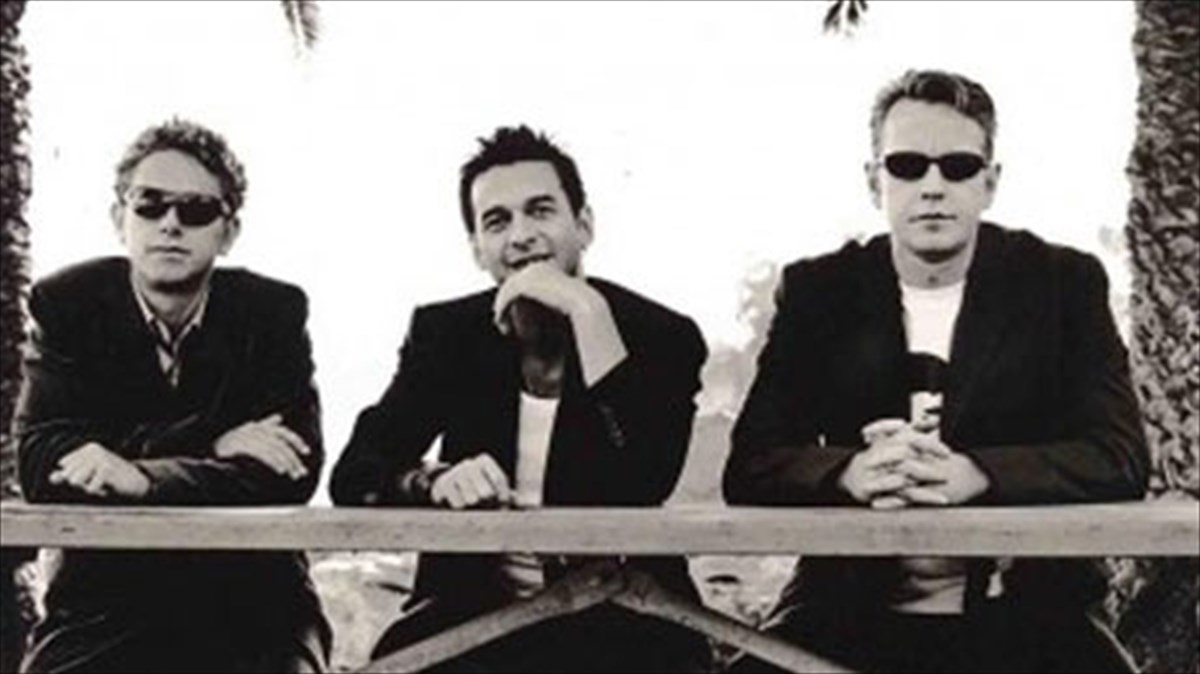 ton-erxomeno-martio-to-neo-almpoum-ton-depeche-mode