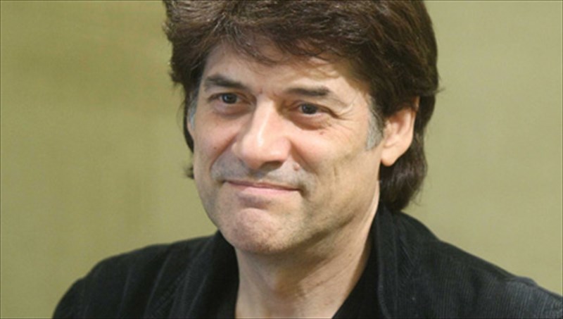 giorgos-xorafas-mas-antimetopizoun-san-zormpades-i-tzitzikia-tzitzikia