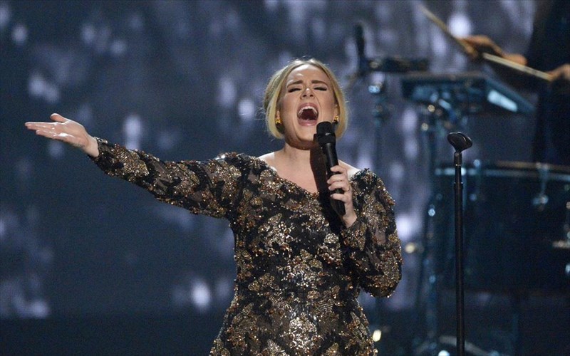 o-neos-diskos-tis-adele-tha-kukloforisei-to-2019