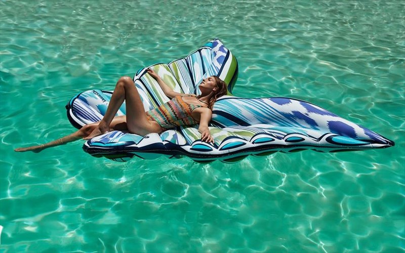 mporei-ena-fouskoto-stroma-na-theorithei-sullektiko