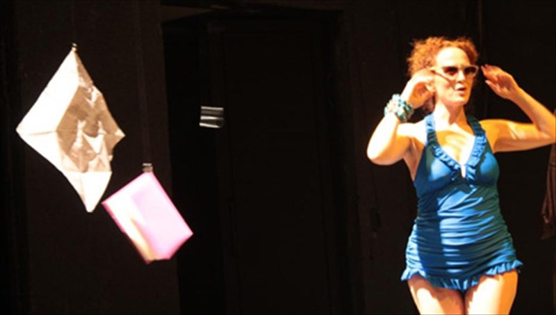 matsi-xatzilazarou-oi-epistoles-tis-pros-ton-a-empeiriko-epi-skinis