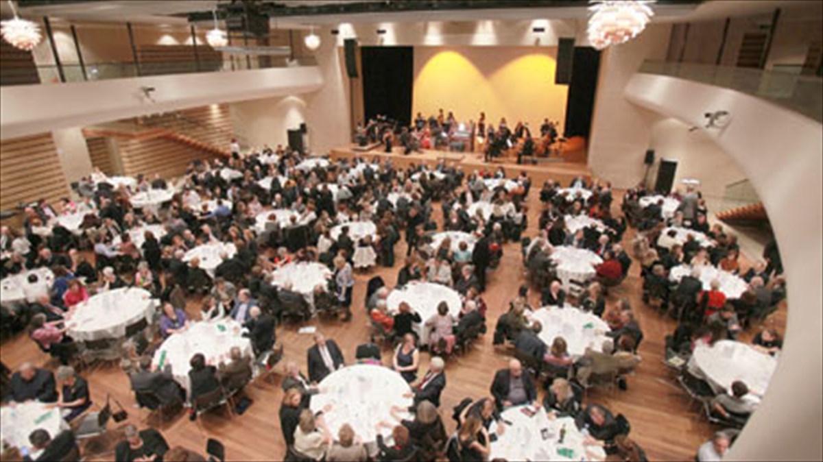 tafelmusic-i-allios-i-mousiki-tou-trapeziou-mousiki-tou-trapeziou