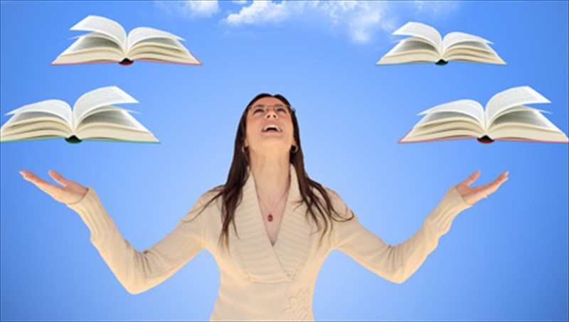 mairi-mandali-kukloforise-to-neo-tis-muthistorima