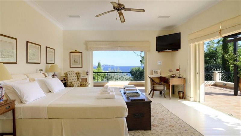 pente-tropoi-gia-na-einai-drosero-to-spiti-mas-to-kalokairi