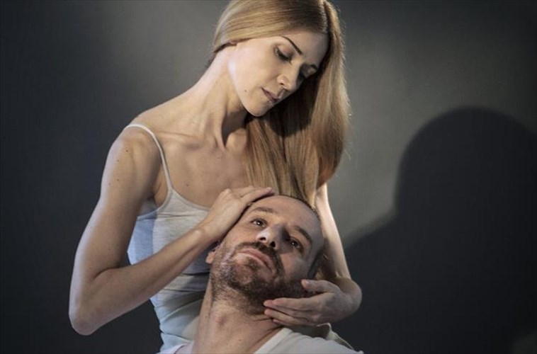 ena-feggari-gia-tous-kataramenous-me-tin-ioanna-pappa-sto-poreia