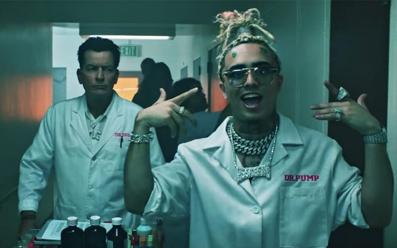 lil-pump-kai-charlie-sheen-enonoun-tis-dunameis-tous-sto-drug-addicts